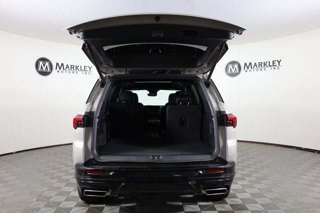 2026 Buick Enclave Sport Touring photo 3