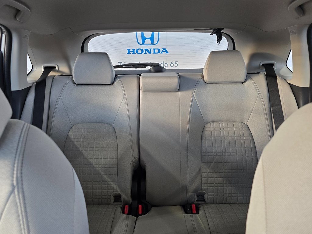 2025 Honda HR-V LX photo 16