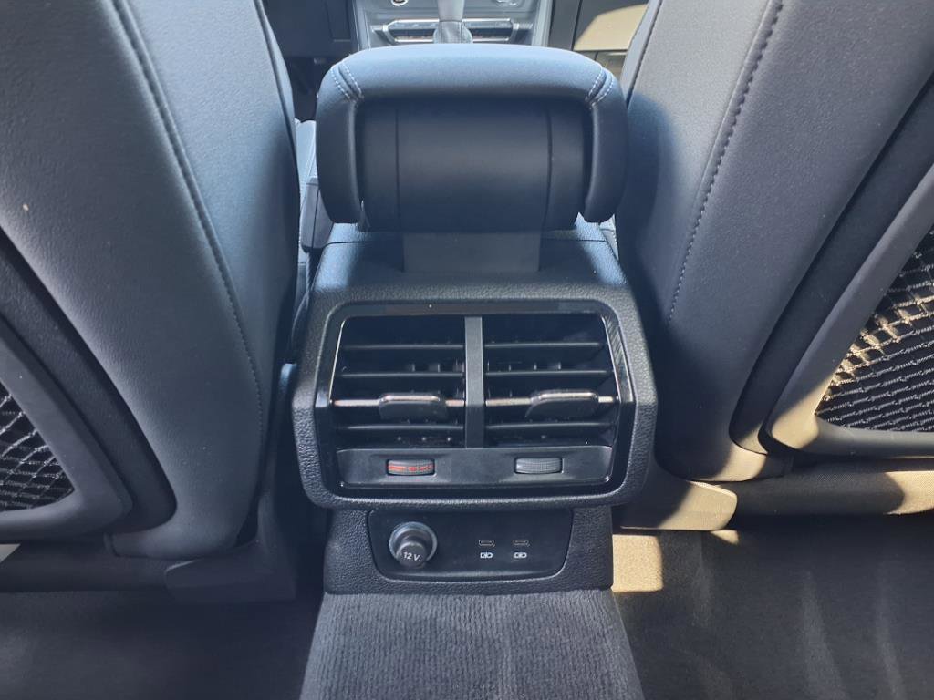 2024 Audi Q3 S line Premium Plus photo 19