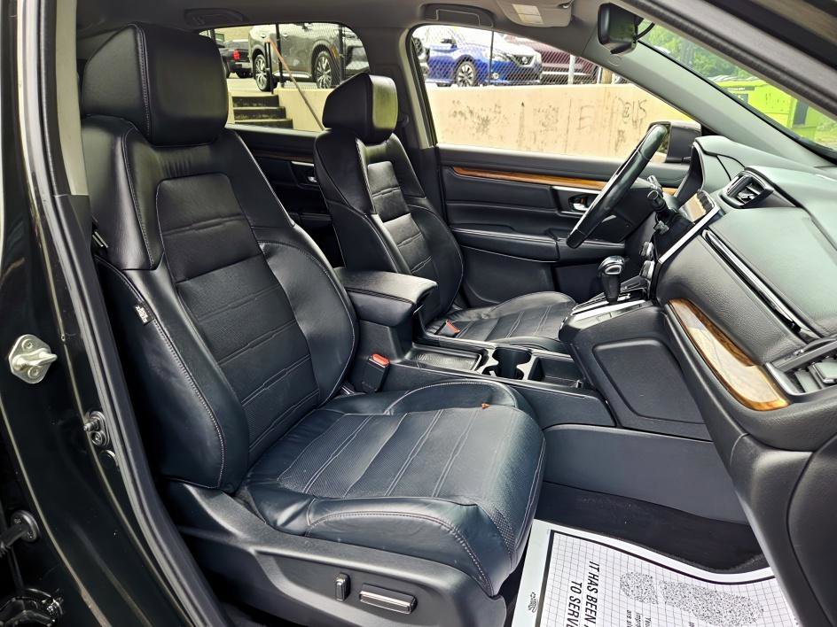 2019 Honda CR-V Touring Sport photo 13
