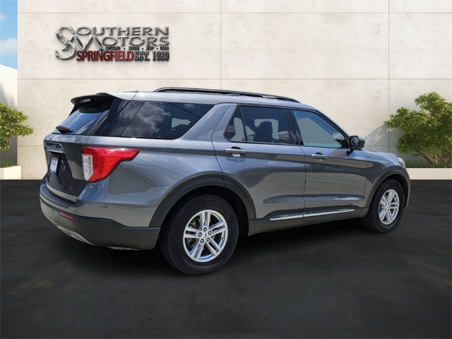 2023 Ford Explorer XLT photo 7