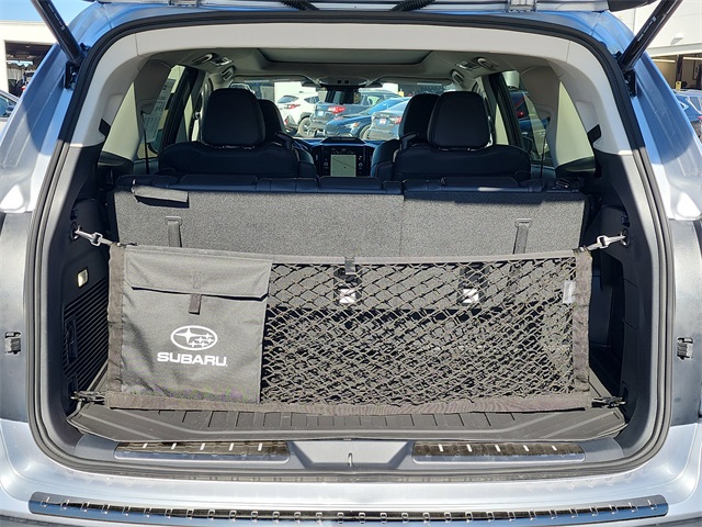 2025 Subaru Ascent Onyx Edition Touring photo 4