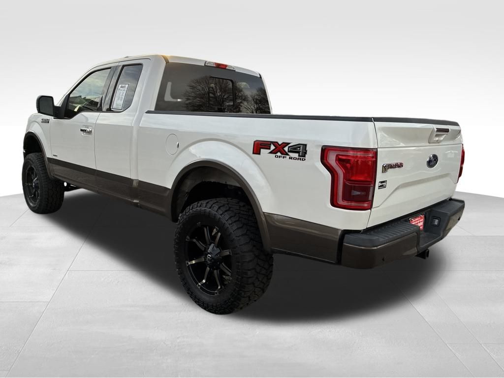 2016 Ford F-150 Lariat FX4 photo 3