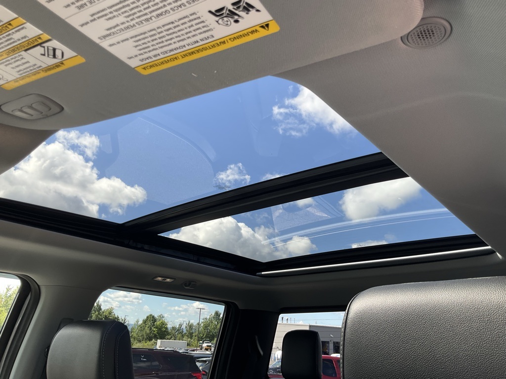 2023 Ford F-150 Lariat photo 3