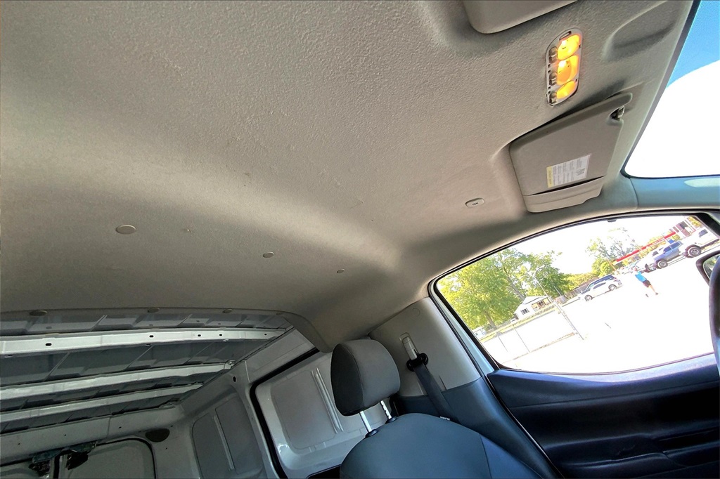 2017 Nissan NV200 S photo 20