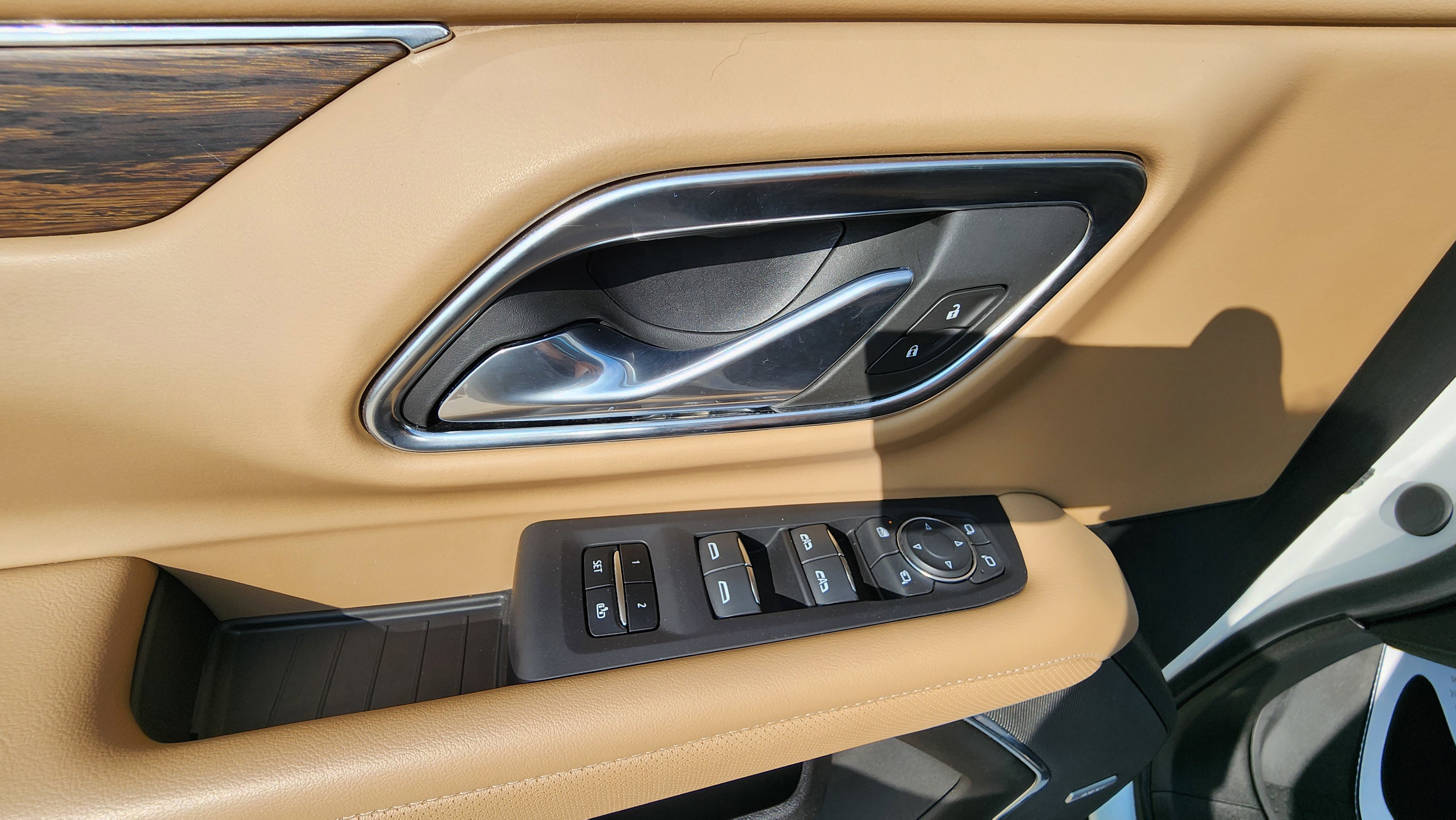 2024 Chevrolet Suburban Premier photo 10