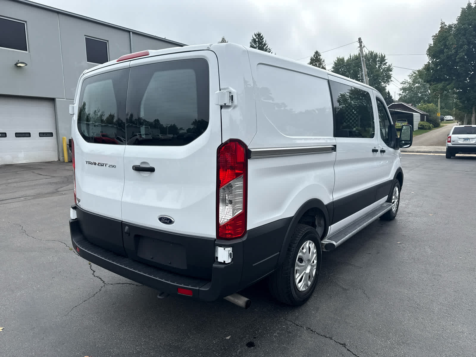 2023 Ford Transit Cargo Van photo 3