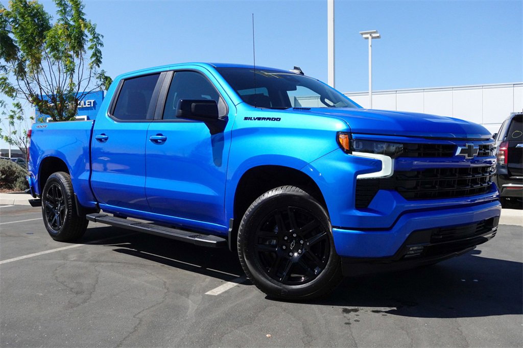 2026 Chevrolet Silverado 1500 RST photo 2