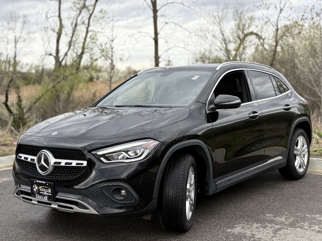 2022 Mercedes Benz GLA 250 photo 3