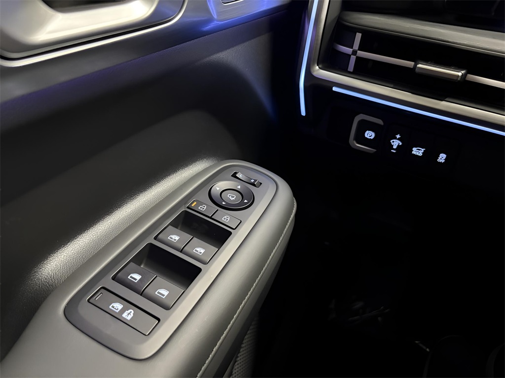 2025 Hyundai Santa Fe Limited photo 12