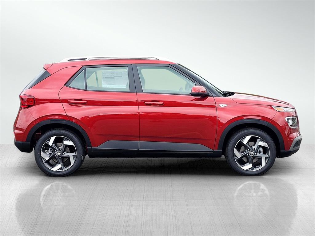 2025 Hyundai Venue SEL Limited photo 2