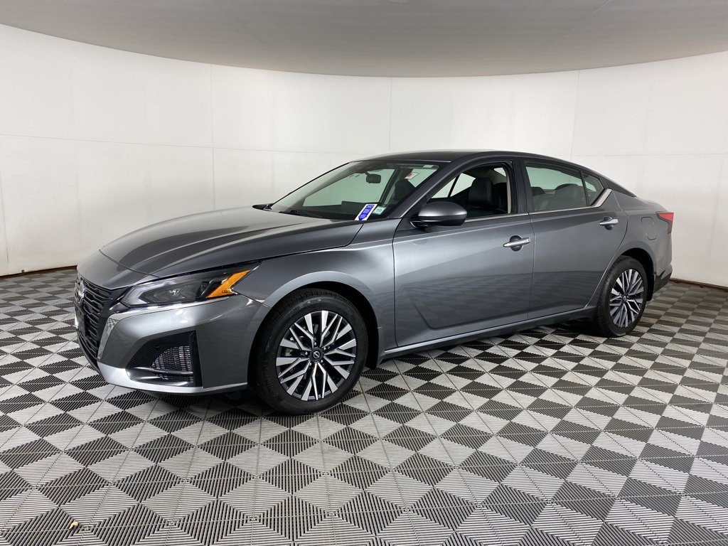 2024 Nissan Altima 2.5 SV photo 4