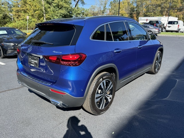 2025 Mercedes Benz GLA 250 4MATIC photo 3
