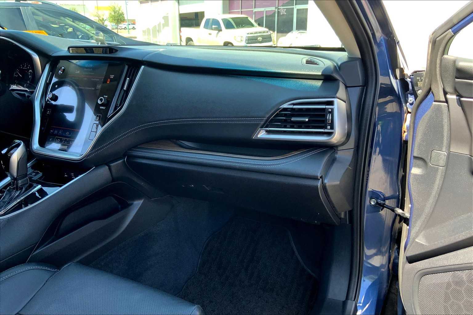 2021 Subaru Outback Limited photo 16