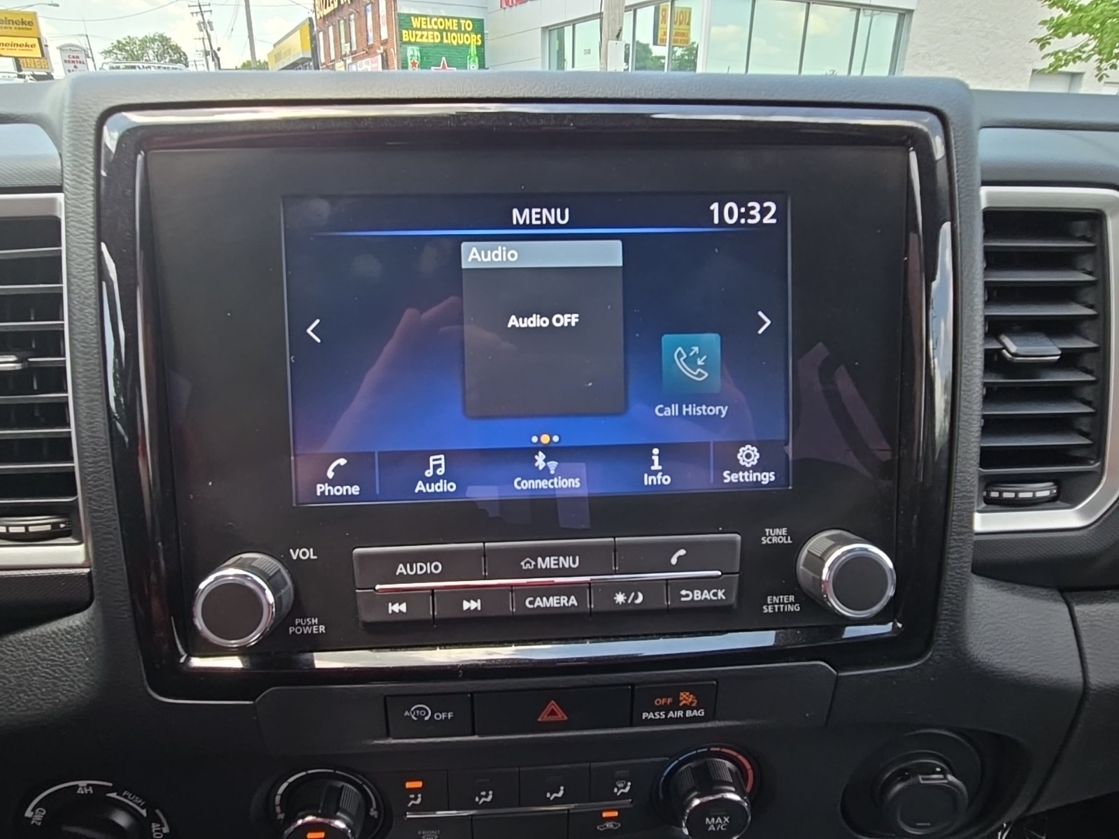 2023 Nissan Frontier SV photo 18