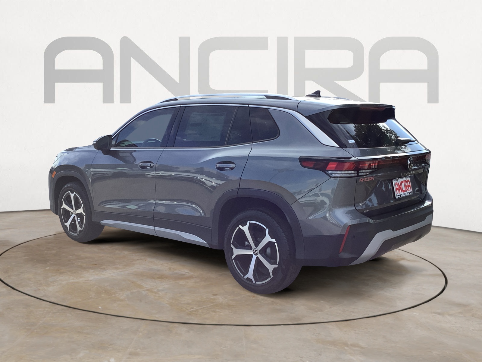 2025 Volkswagen Tiguan SE photo 5