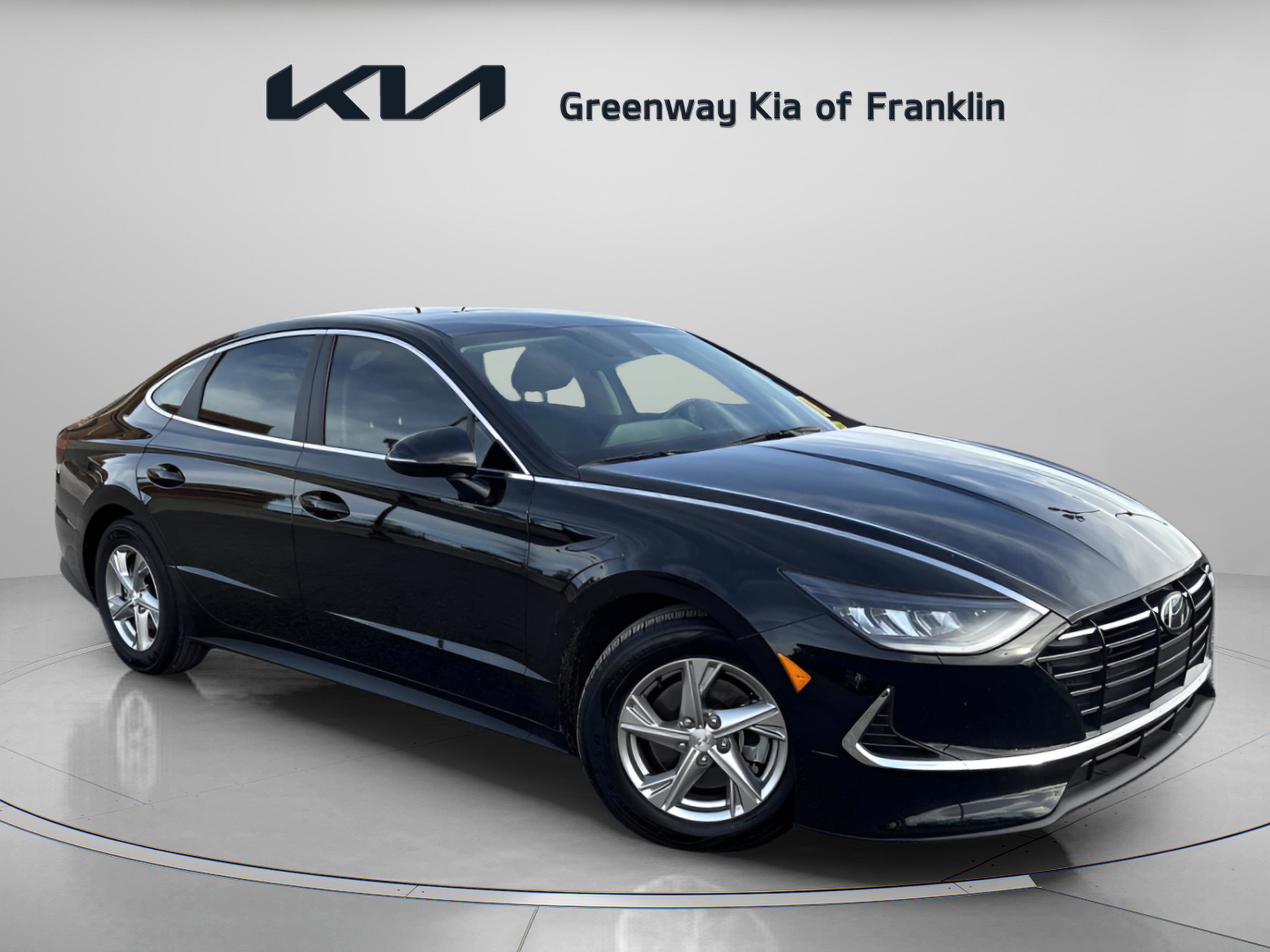 2022 Hyundai Sonata SE's photo