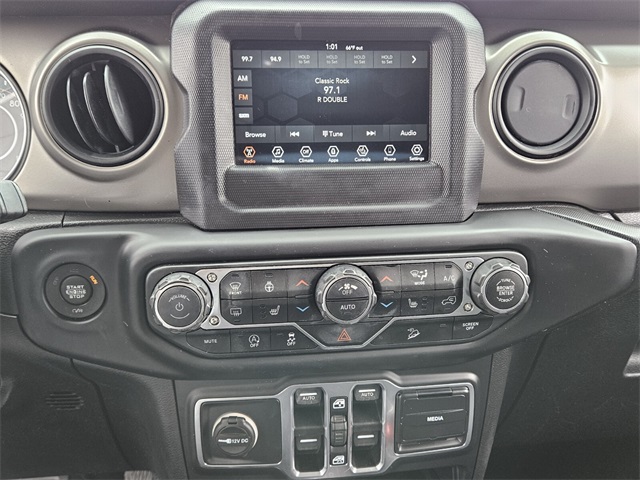 2018 Jeep Wrangler Unlimited Sport S photo 15