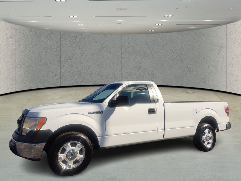 2013 Ford F-150 XL's photo