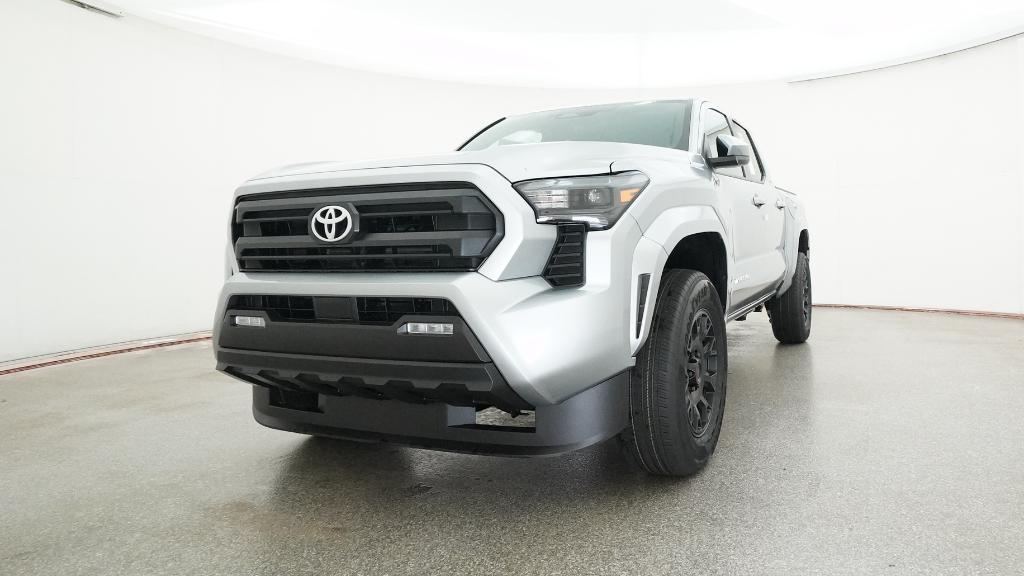 2025 Toyota Tacoma SR5 Double Cab photo 4