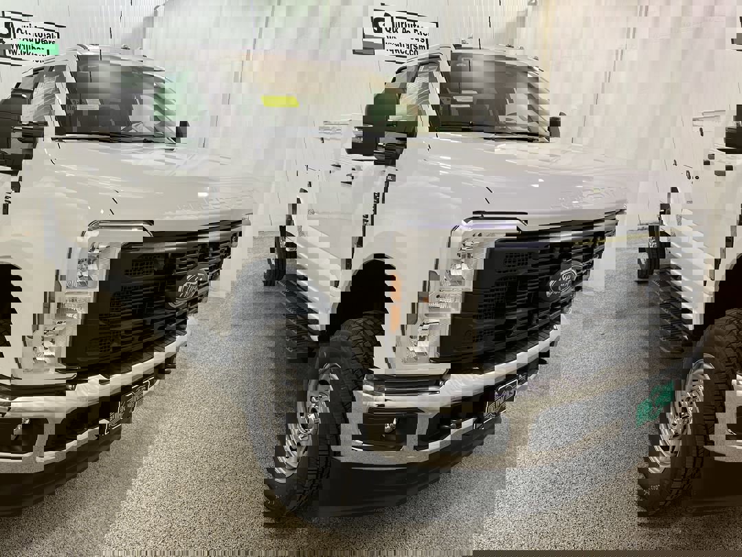 New 2025 OXFORD WHITE Ford XL Service Body image 1