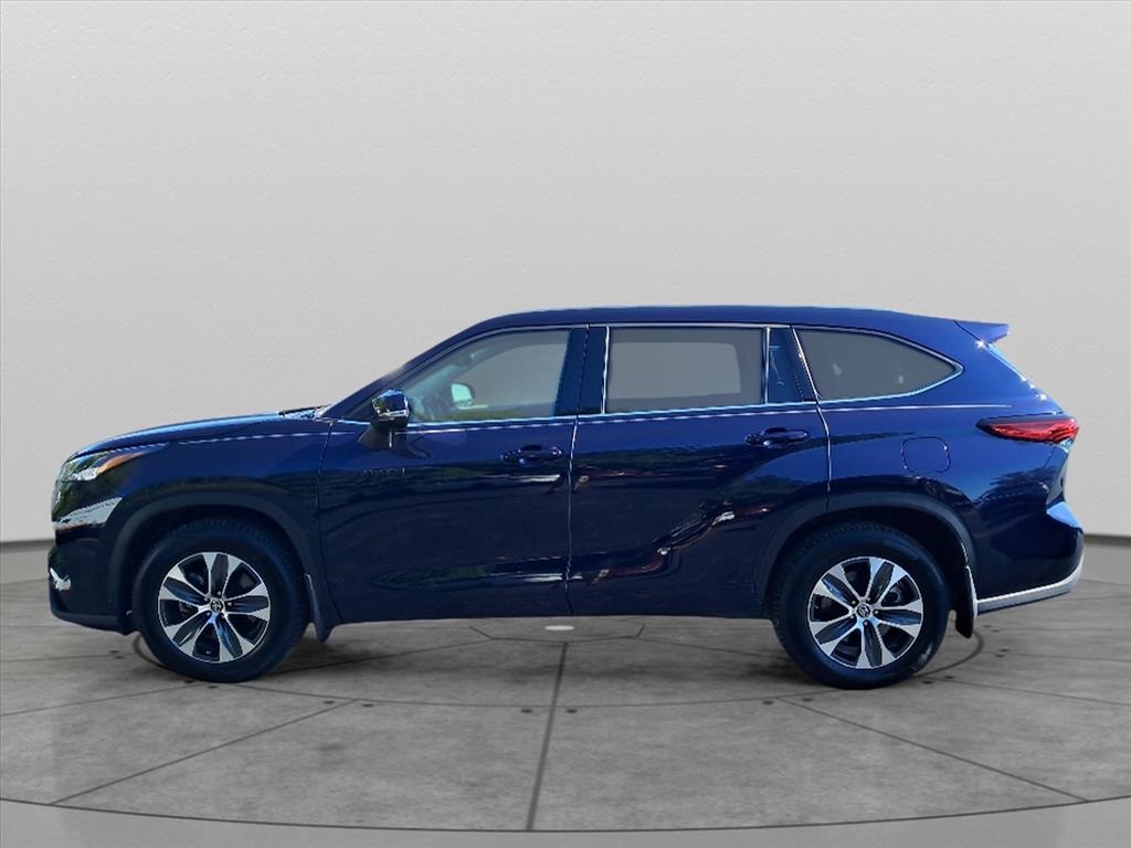 2021 Toyota Highlander Hybrid XLE photo 3