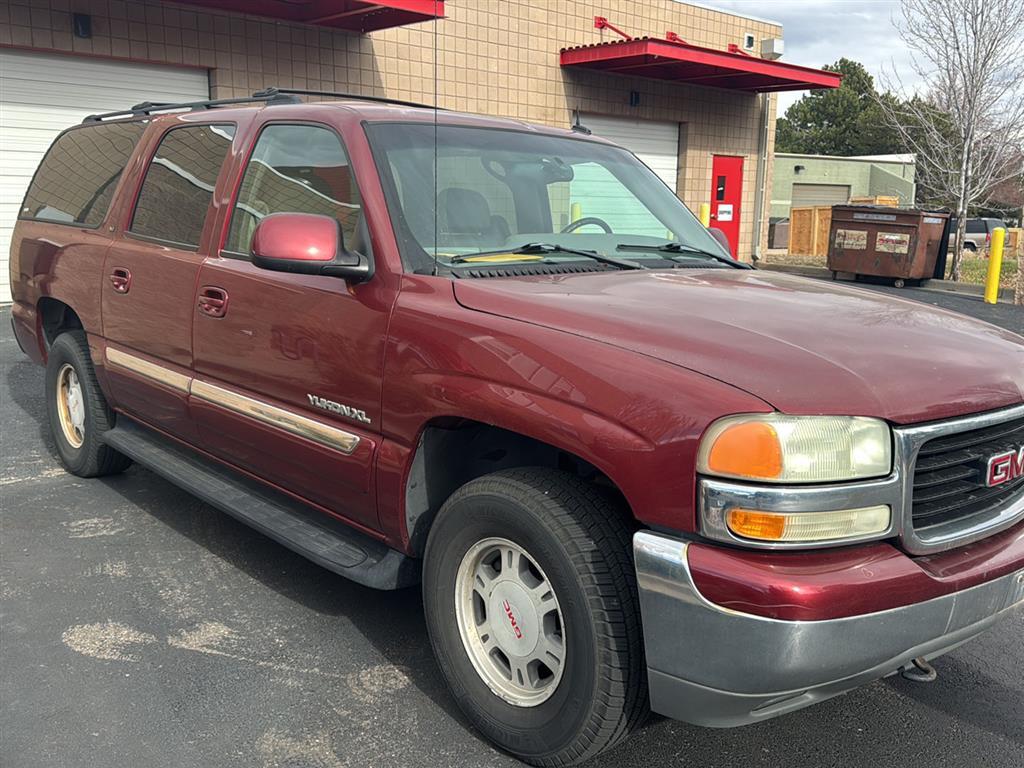 2002 Gmc Yukon XL SLT photo 2