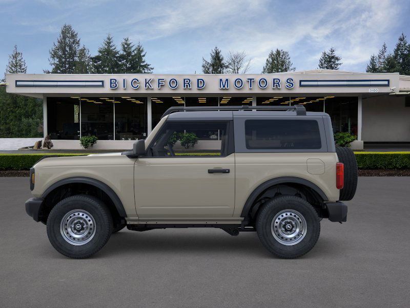 2025 Ford Bronco Base photo 2