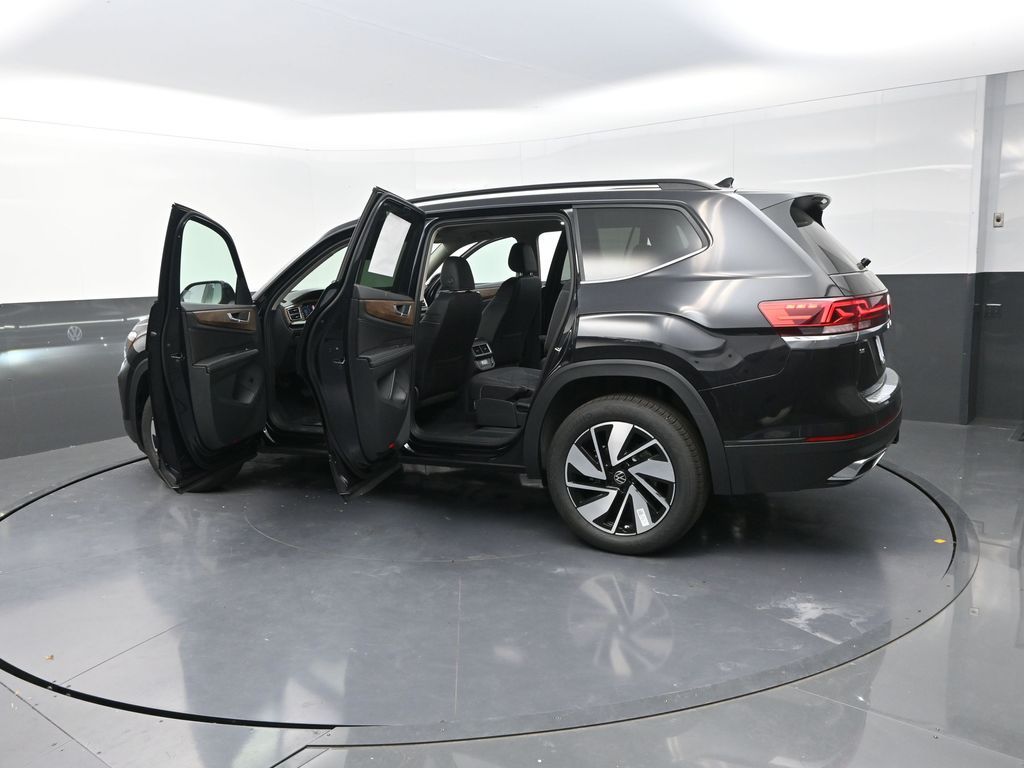 2026 Volkswagen Atlas SE Technology photo 29
