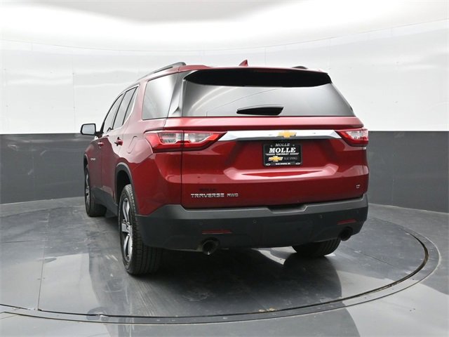 2021 Chevrolet Traverse Leather photo 2
