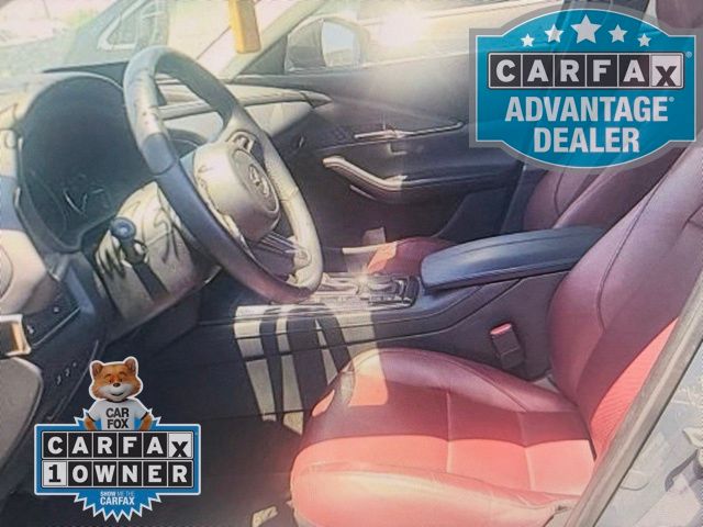 2022 Mazda CX-30 Carbon photo 3