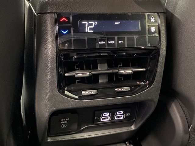 2025 Jeep Grand Cherokee Altitude photo 34
