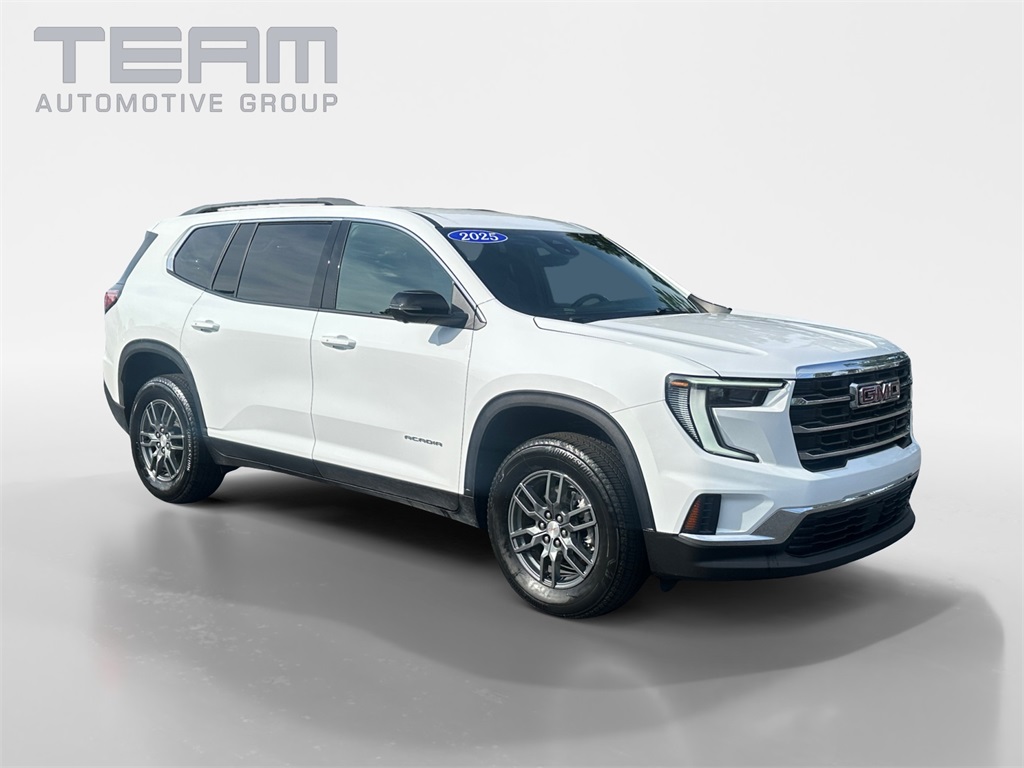 2025 GMC Acadia Elevation's photo