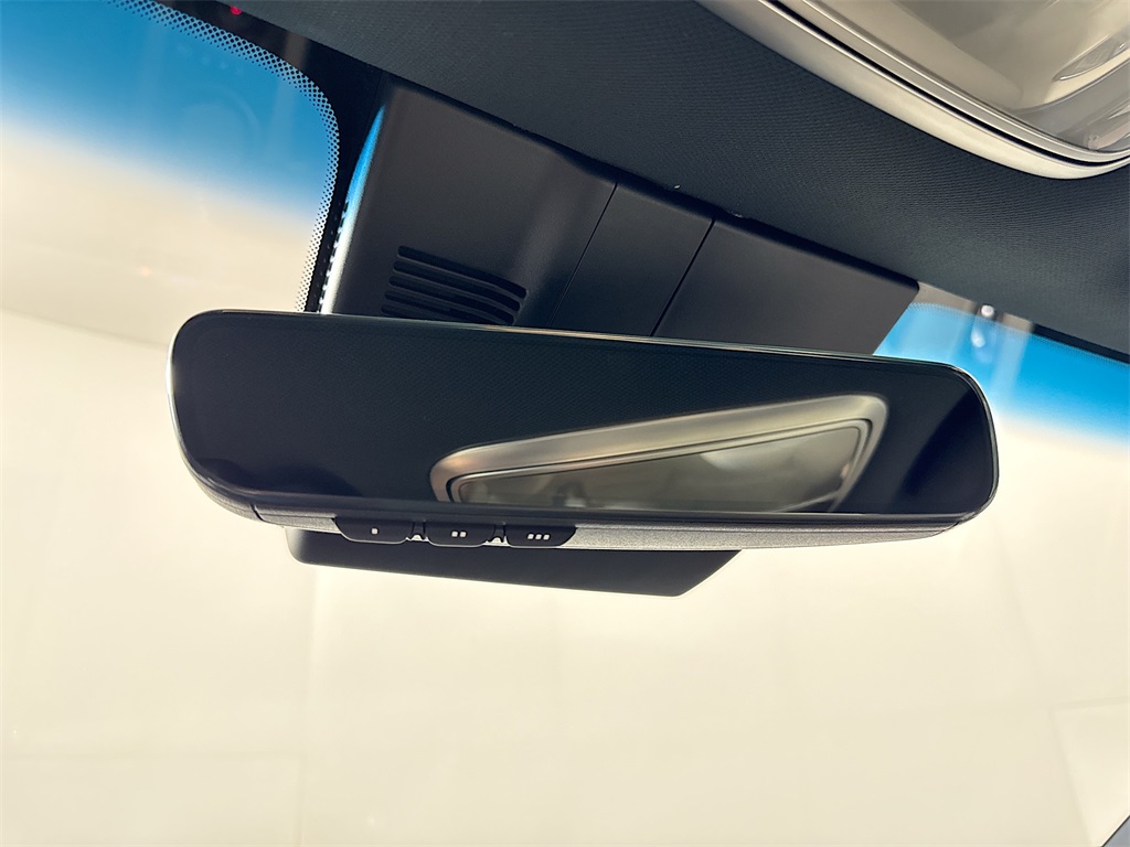 2024 Genesis Electrified GV70 Advanced photo 28