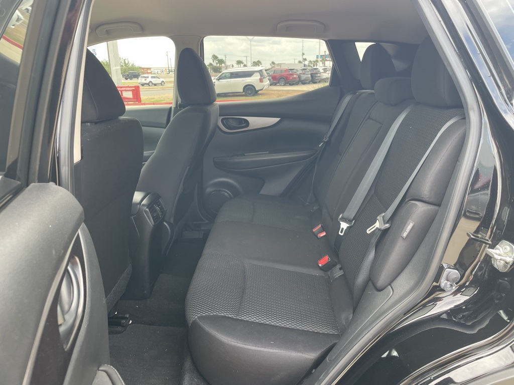 2022 Nissan Rogue Sport S photo 16