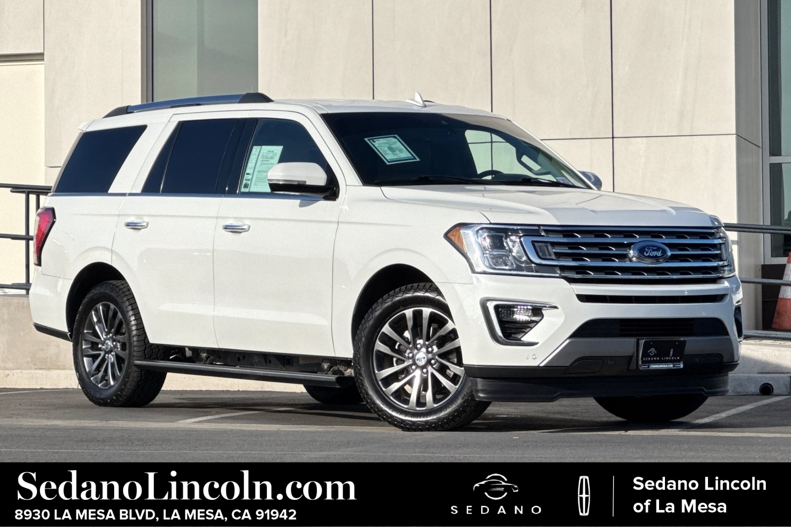 2021 Ford Expedition Limited's photo