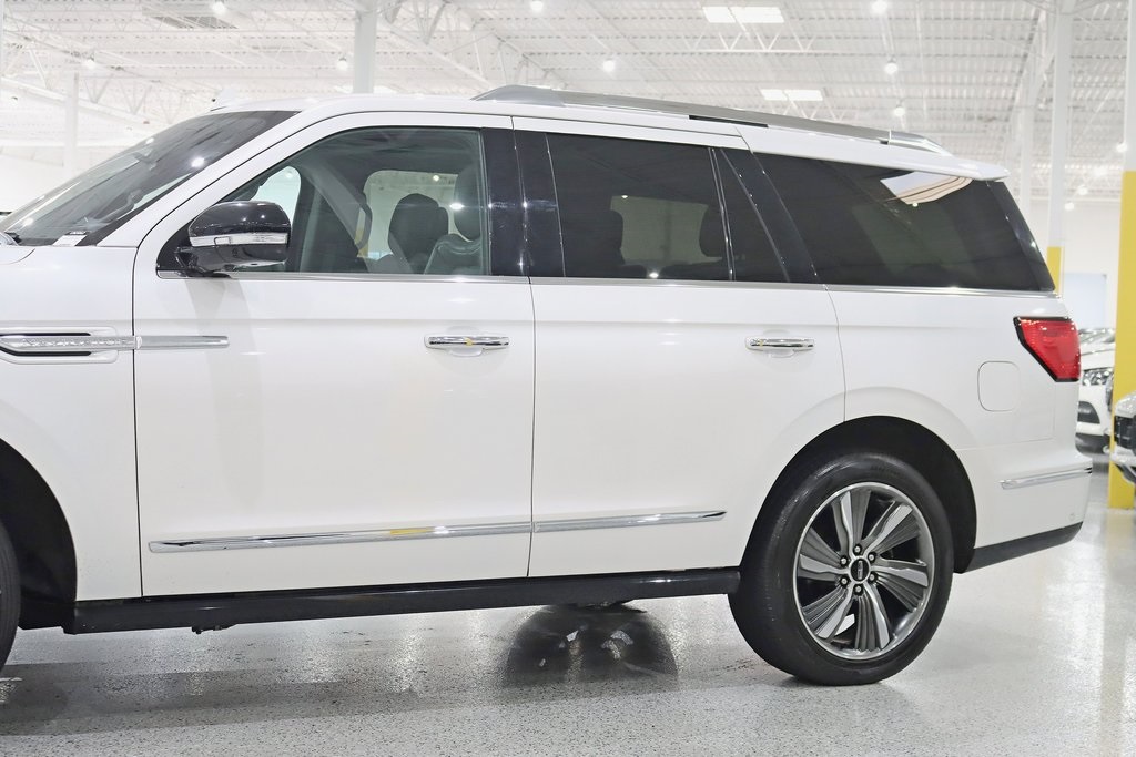 2019 Lincoln Navigator Reserve photo 2