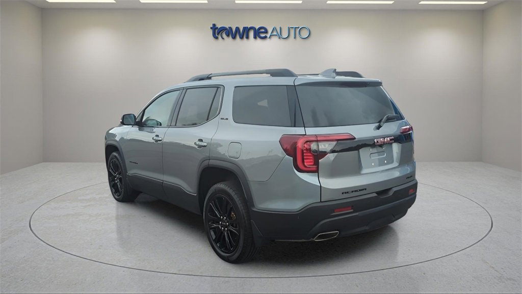 2023 Gmc Acadia SLE photo 2