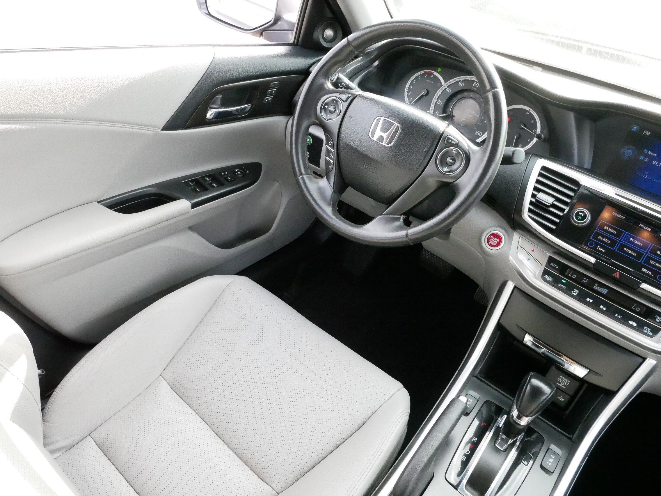 2014 Honda Accord EX-L photo 9