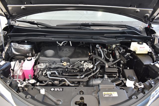 2024 Toyota Sienna LE photo 25