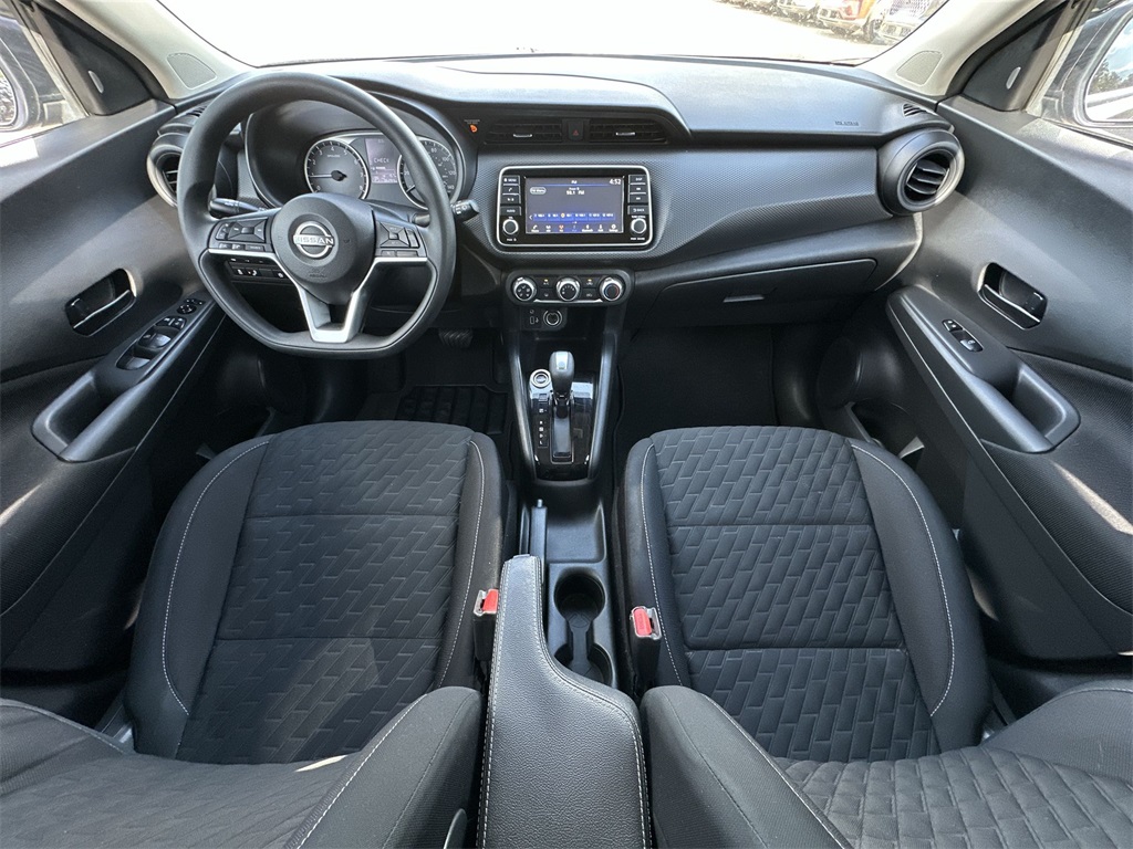 2022 Nissan Kicks S photo 20