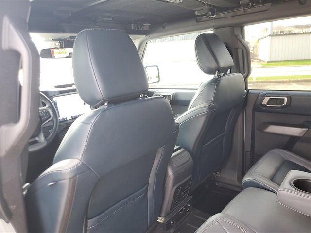 2023 Ford Bronco Outer Banks photo 9