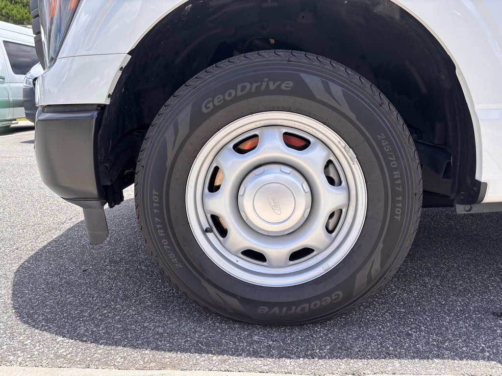 2023 Ford F-150 XL photo 13