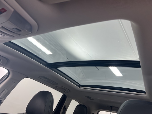 2022 Subaru Ascent Limited photo 30