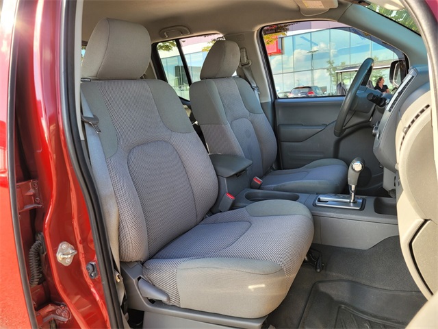 2019 Nissan Frontier SV photo 15