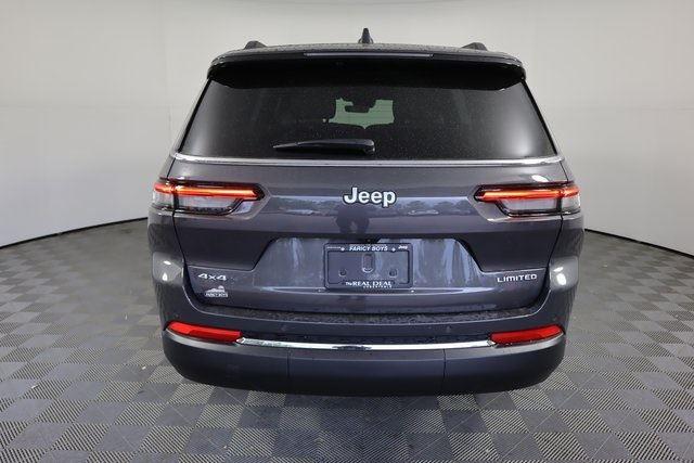 2025 Jeep Grand Cherokee Limited photo 2