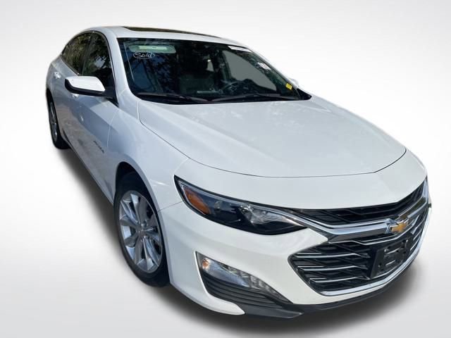 2024 Chevrolet Malibu 1LT photo 2