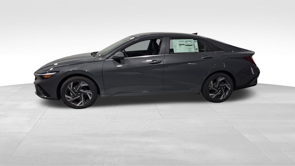 2025 Hyundai Elantra Hybrid Limited photo 2