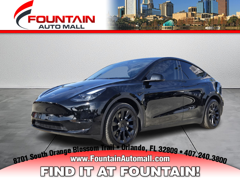 2025 Tesla Model Y Long Range's photo