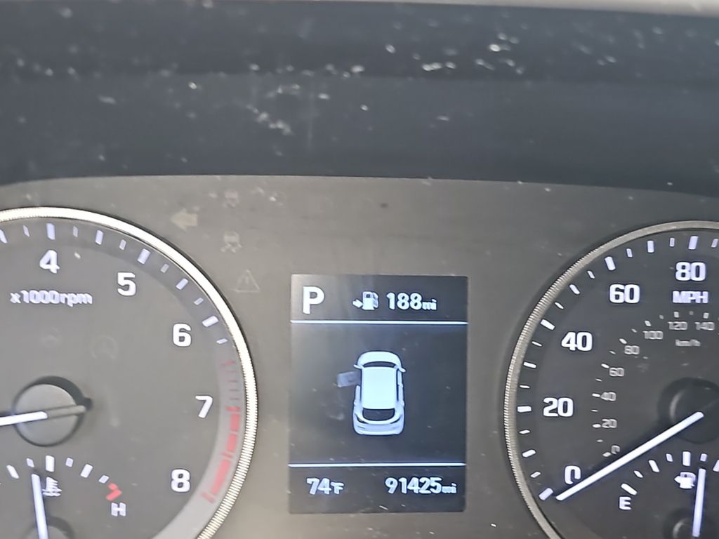 2019 Hyundai Tucson SE photo 8